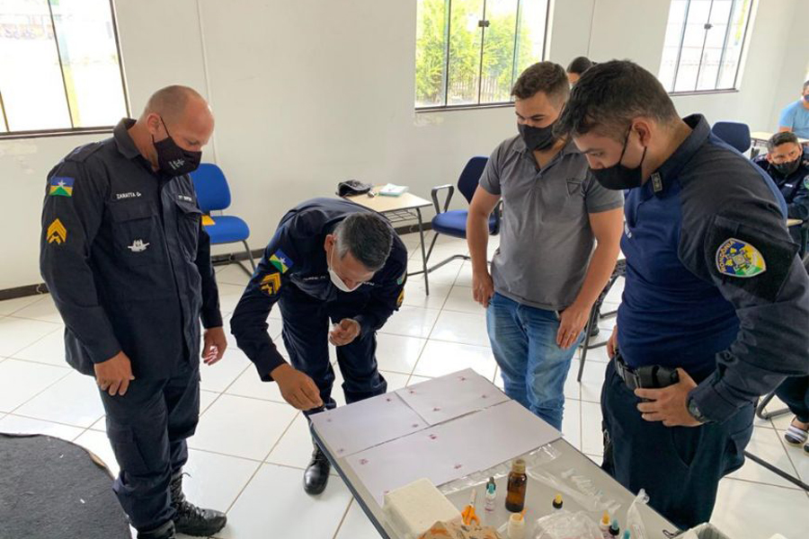 Policiais militares participam de curso para identificar drogas apreendidas e combater tráfico, em Ariquemes - News Rondônia