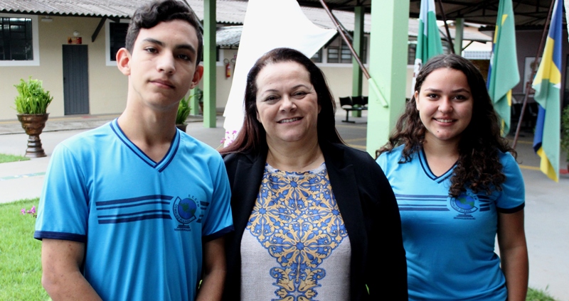 GRÊMIO ESTUDANTIL DESENVOLVE PROJETOS SUSTENTÁVEIS EM SERINGUEIRAS - News Rondônia