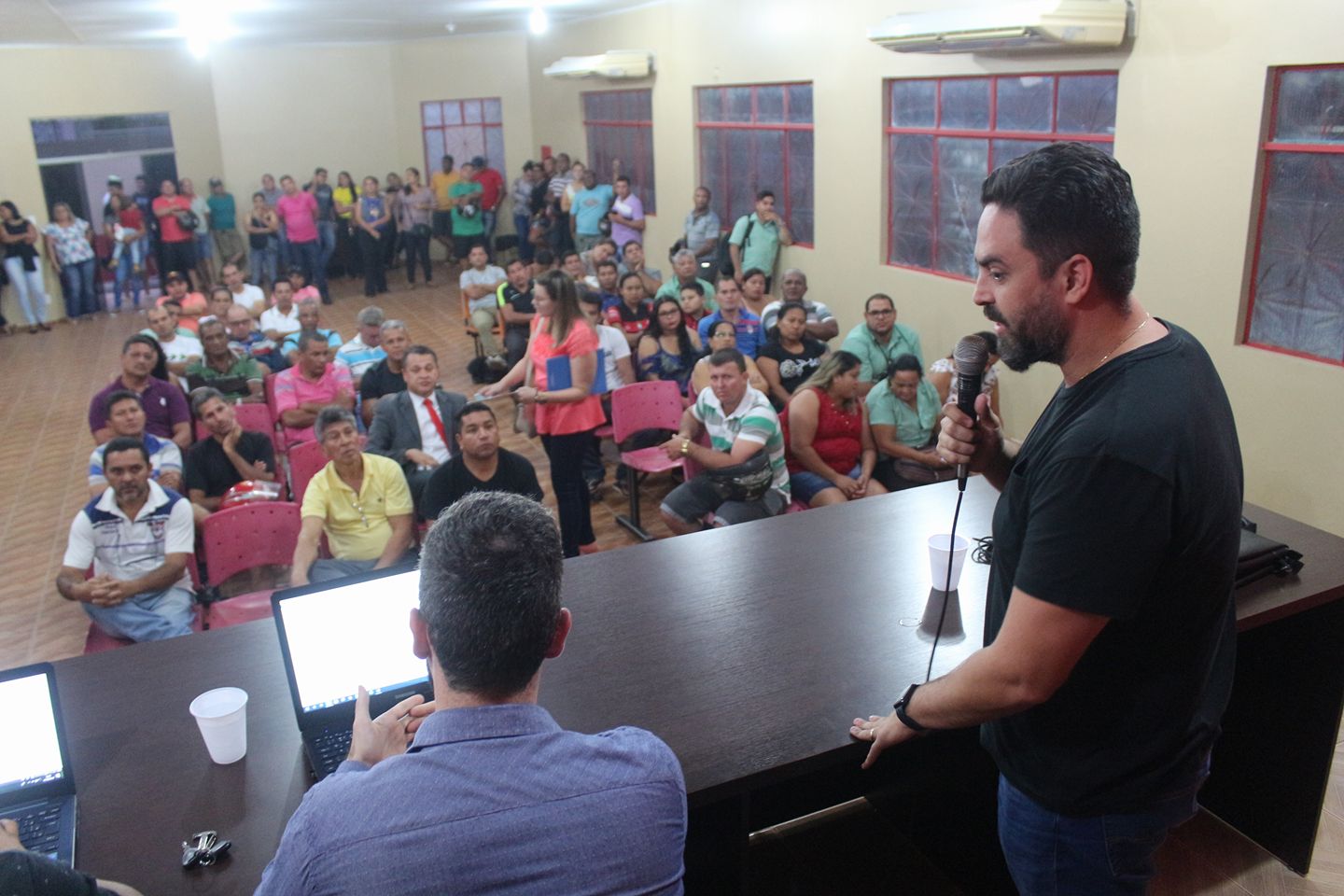 DEPUTADO ESTADUAL LÉO MORAES SE REÚNE COM REPRESENTANTES DO TRANSPORTE COLETIVO DE PORTO VELHO - News Rondônia