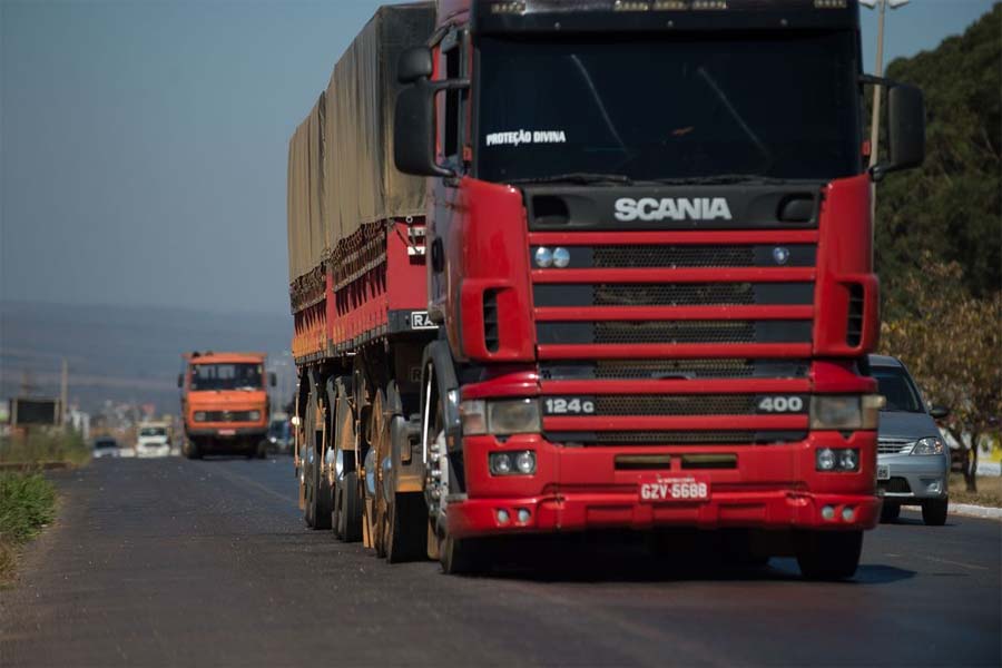 Sancionada a lei que altera tolerância no excesso de peso de caminhões - News Rondônia