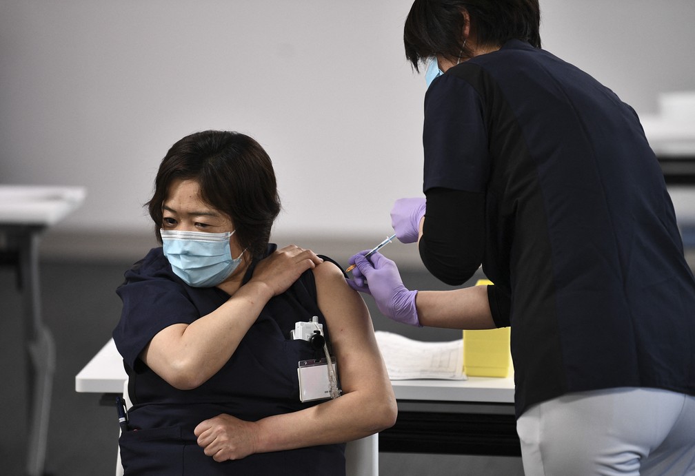 A cinco meses da Olimpíada, Japão inicia campanha de vacinação contra Covid-19 - News Rondônia