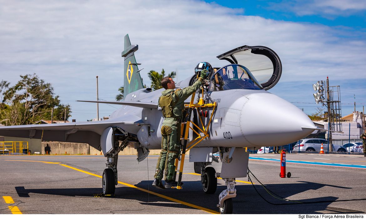 Ao vivo: Comando da Aeronáutica apresenta novas aeronaves F-39E Gripen - News Rondônia