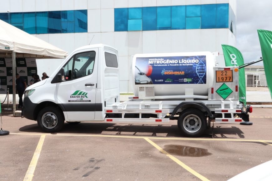 GENÉTICA Governo entrega caminhão criogênico para contribuir com o desenvolvimento genético do gado leiteiro de Rondônia - News Rondônia