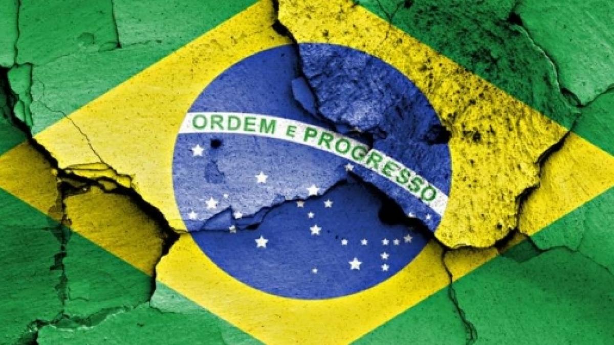 FRÁGIL DEMOCRACIA - por Ricardo Viveiros - News Rondônia