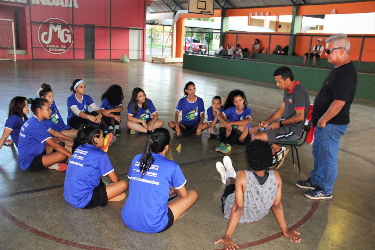 GOVERNO INVESTE NOS PROFESSORES DA REDE ESTADUAL PARA FORTALECER O DESPORTO RONDONIENSE; ALUNOS SÃO DIRETAMENTE BENEFICIADOS - News Rondônia