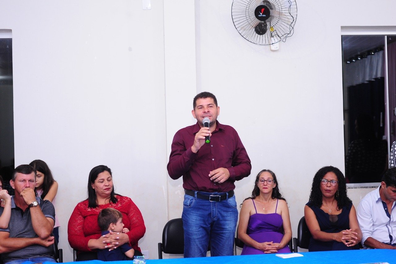 FORMATURA: EDUCAÇÃO REALIZA FORMATURA DE ALUNOS DA PRÉ-ESCOLA EM CASTANHEIRAS - News Rondônia