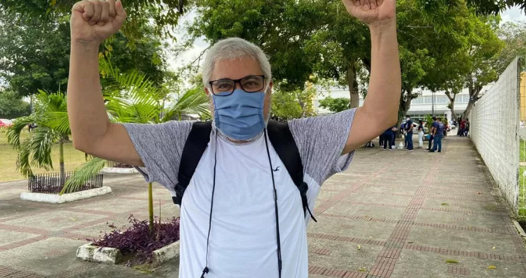 SUPERAÇÃO: Após idas e vindas para concluir curso de Direito, bacharel realiza sonho e faz OAB aos 61 anos - News Rondônia