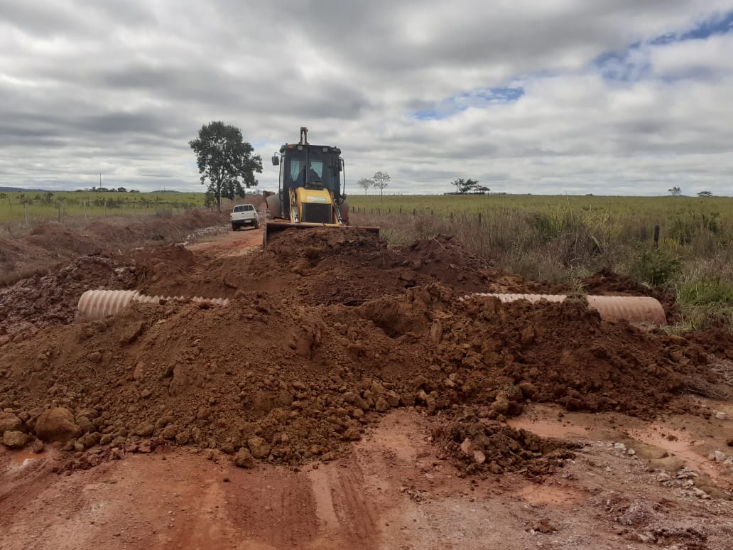 DER instala tubo de aço na RO-135 para melhorar a trafegabilidade na região de Alta Floresta DOeste - News Rondônia