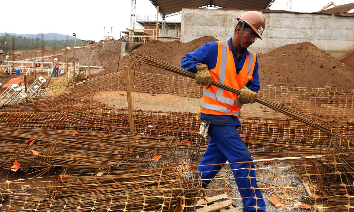 Confiança da construção cresce 3,7 pontos em outubro, diz FGV - News Rondônia