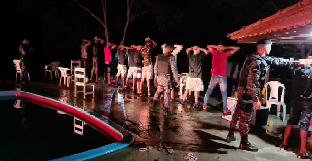 CORONA FEST - polícia acaba com festa em chácara, onde adultos estavam dando bebidas e narguile a menores de idade - News Rondônia