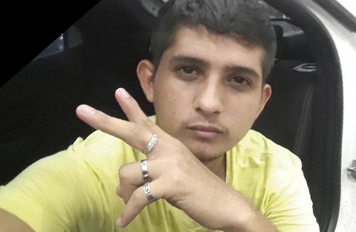 VEJA VÍDEO - Jovem executado por facção já tinha rasgado a camisa e era suspeito de outros crimes - News Rondônia