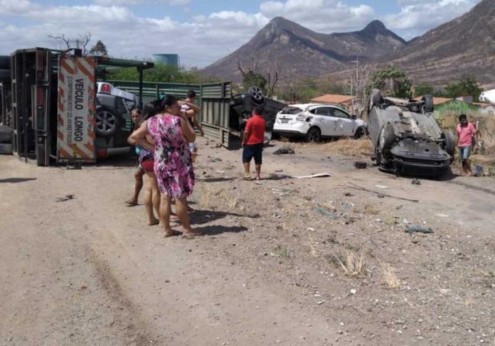 Prefeita médica abandona posse para socorrer feridos em acidente - News Rondônia