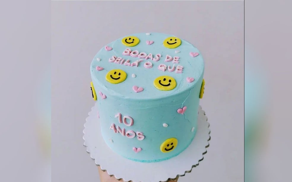 Confeiteira viraliza na web com bolos divertidos e irônicos - News Rondônia