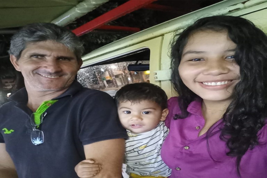 Jaru: Casal que roda América Latina em Kombi 89 faz parada no município - News Rondônia