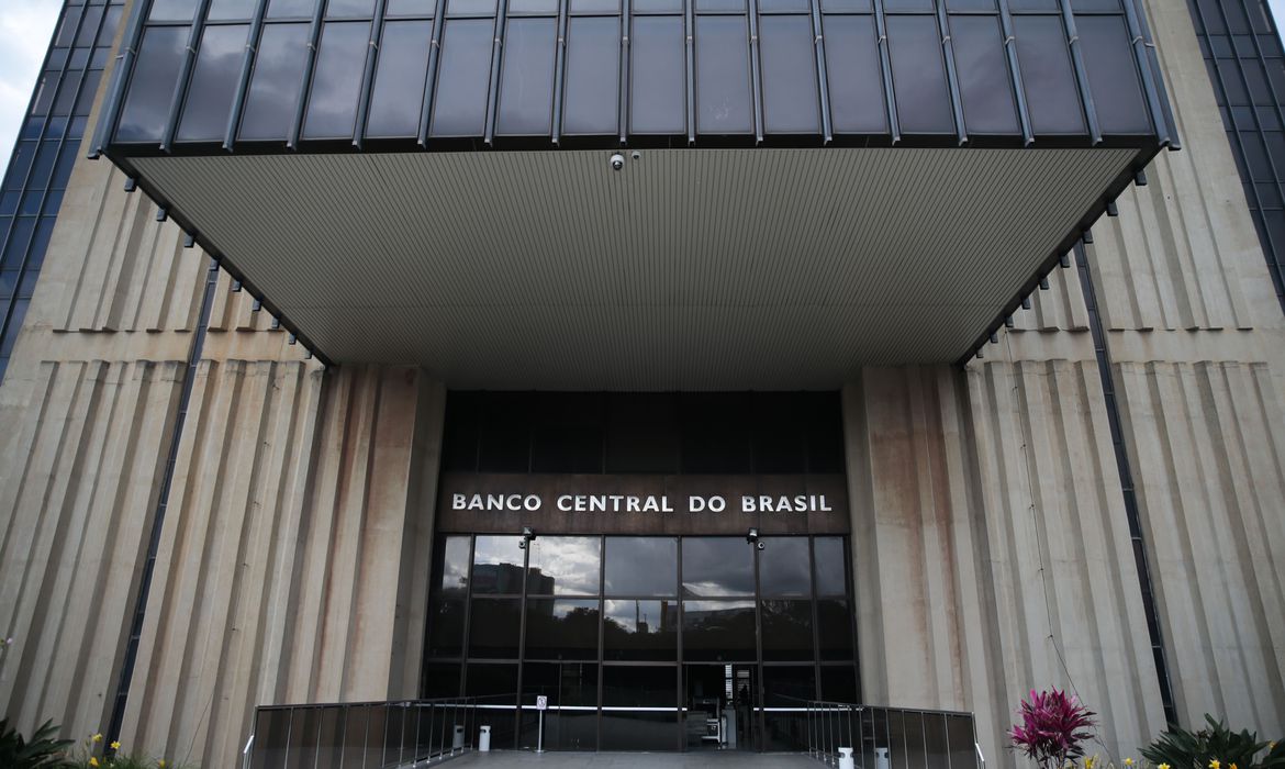 Atividade econômica cresce 1,7% em fevereiro, diz BC - News Rondônia