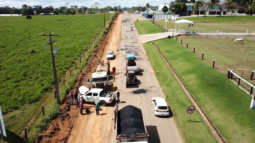DER finaliza tapa-buracos e inicia limpeza lateral para execução de recapeamento em 60 quilômetros da RO-460 - News Rondônia