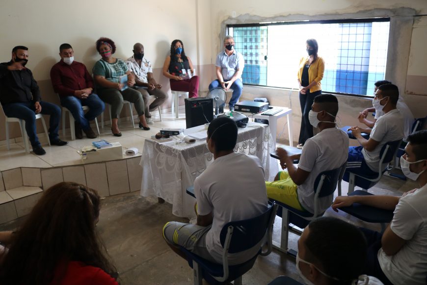 SOCIOEDUCAÇÃO - Adolescentes das unidades socioeducativas de Porto Velho participam de oficina literária - News Rondônia