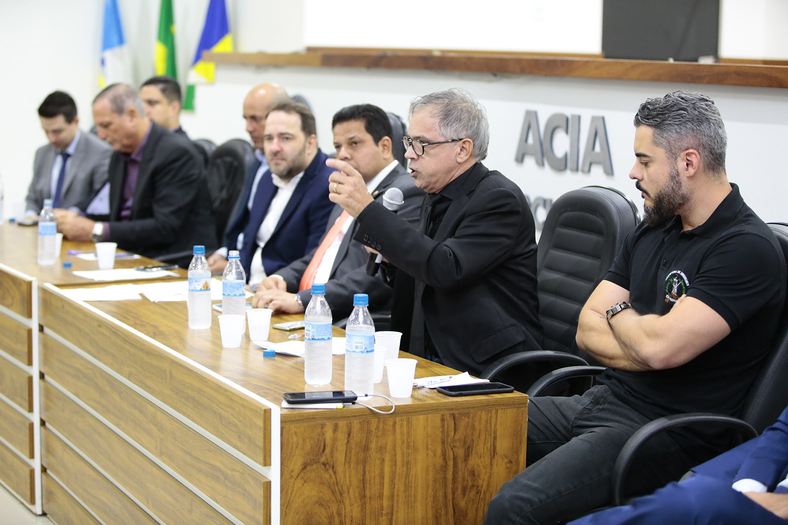 EM ARIQUEMES, MAIS RELATOS DE ABUSOS E DE COBRANÇAS INDEVIDAS SÃO LEVADOS À CPI DA ENERGISA - News Rondônia