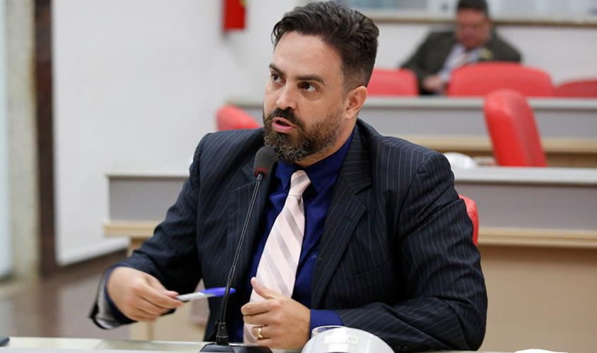 Deputado Federal, Léo Moraes, solicita a prefeitura de Porto Velho aumento da frota de ônibus - News Rondônia