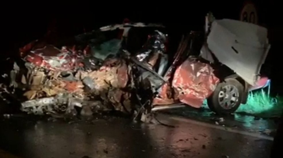 Grave acidente na BR-364 próximo a Presidente Médice deixa duas vítimas - News Rondônia