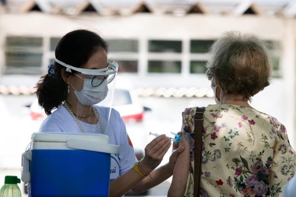 Saúde espera receber 19,5 milhões de doses de vacina contra a Covid-19 - News Rondônia