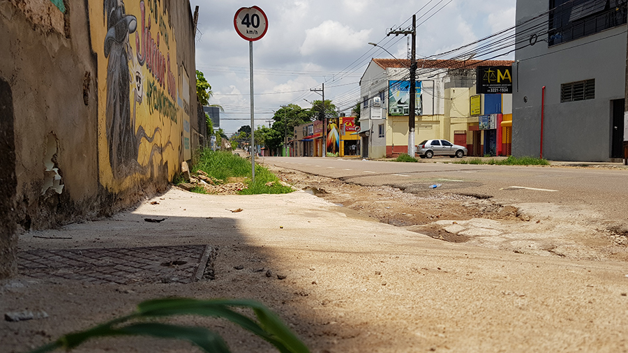 AS CALÇADAS DESCALÇAS DE PORTO VELHO QUE AINDA CAUSAM PROBLEMAS, APESAR DO NOVO PLANO DIRETOR - News Rondônia