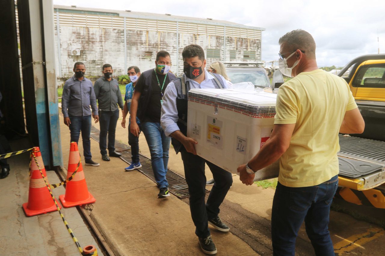 Governo monta operação para distribuir vacinas da Oxford às Regionais de Saúde em menos de seis horas - News Rondônia