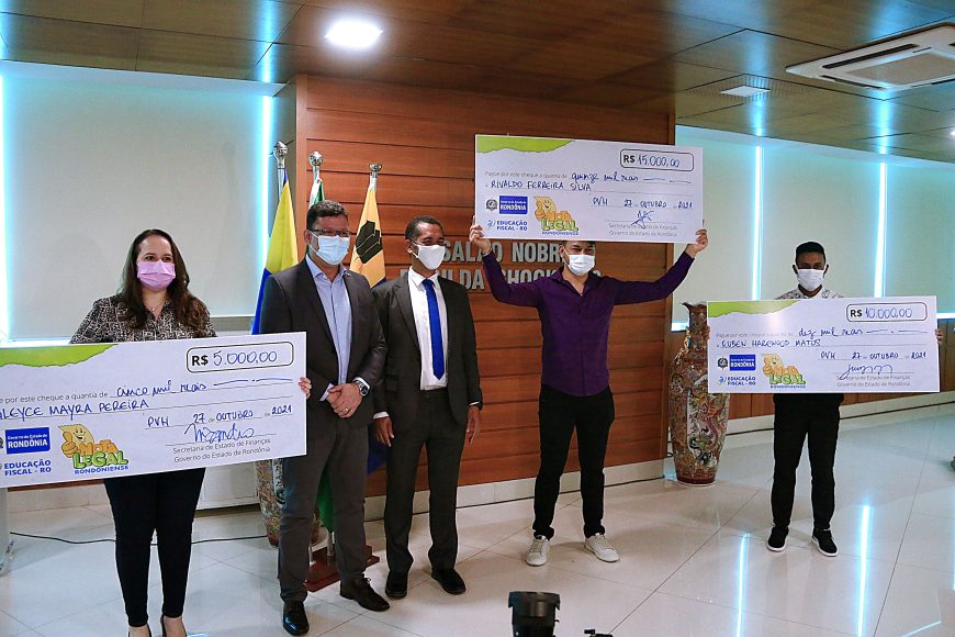 PREMIAÇÃO - Governo realiza entrega do prêmio de sorteio trimestral do programa 'Nota Legal Rondoniense' - News Rondônia