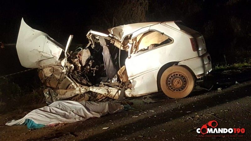 TRAGÉDIA  Acidente entre carro de passeio e carreta na estrada para o Distrito de Nova Colina deixa 3 mortos - News Rondônia