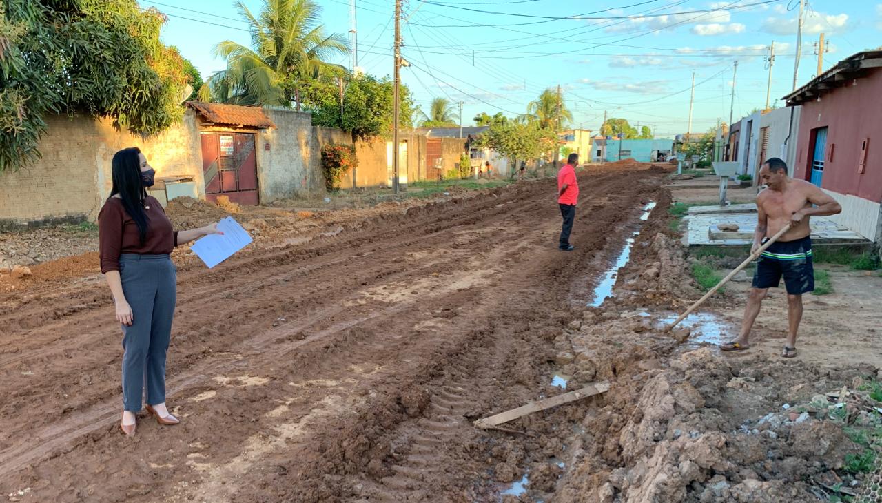 Cristiane Lopes reivindica que asfalto seja feito com drenagem no Tancredo Neves - News Rondônia
