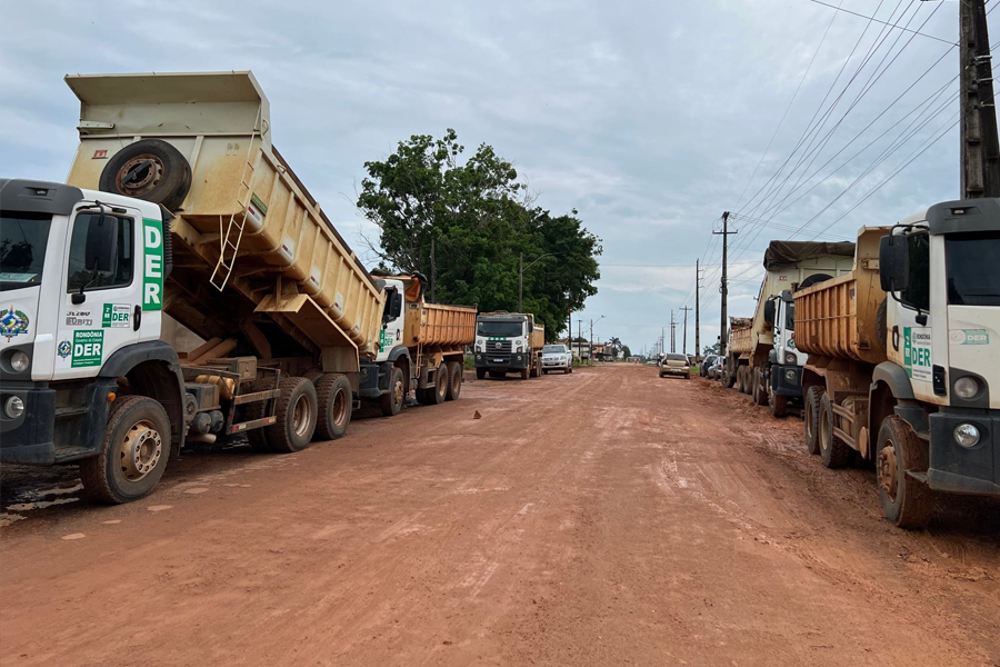 Prefeitura de Candeias em parceria com Governo do Estado segue recuperando estradas vicinais - News Rondônia