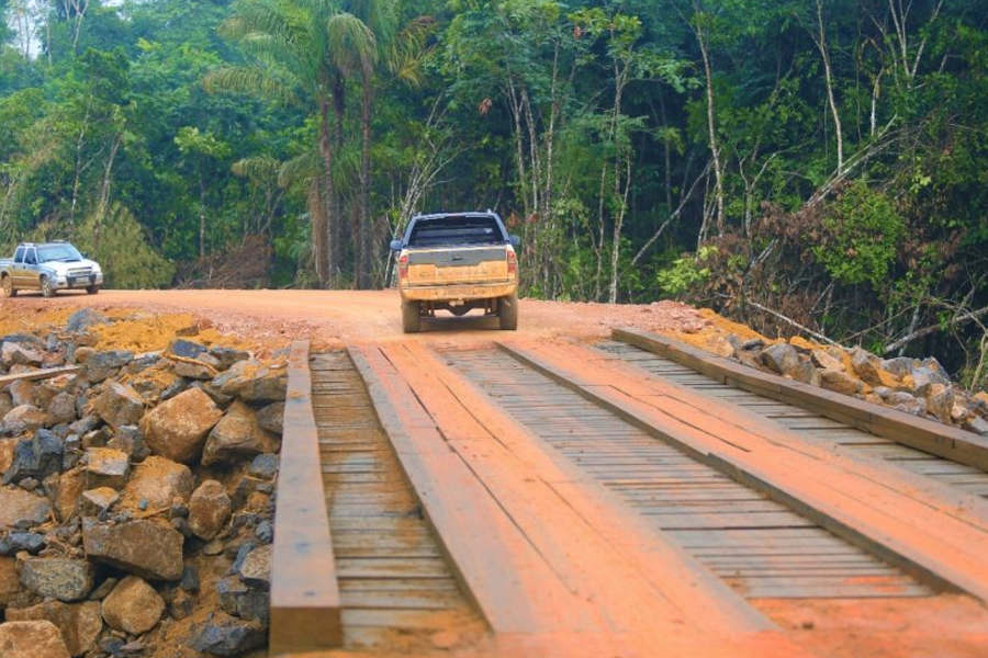 DER conclui ponte sobre o rio Belém na rodovia 133 no município de Machadinho dOeste - News Rondônia