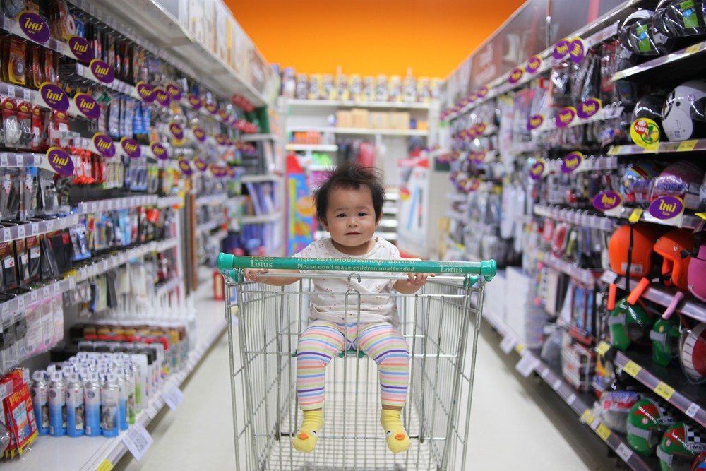 Pesquisa mostra que mães deixam de comprar o necessário para priorizar pedidos dos filhos - News Rondônia
