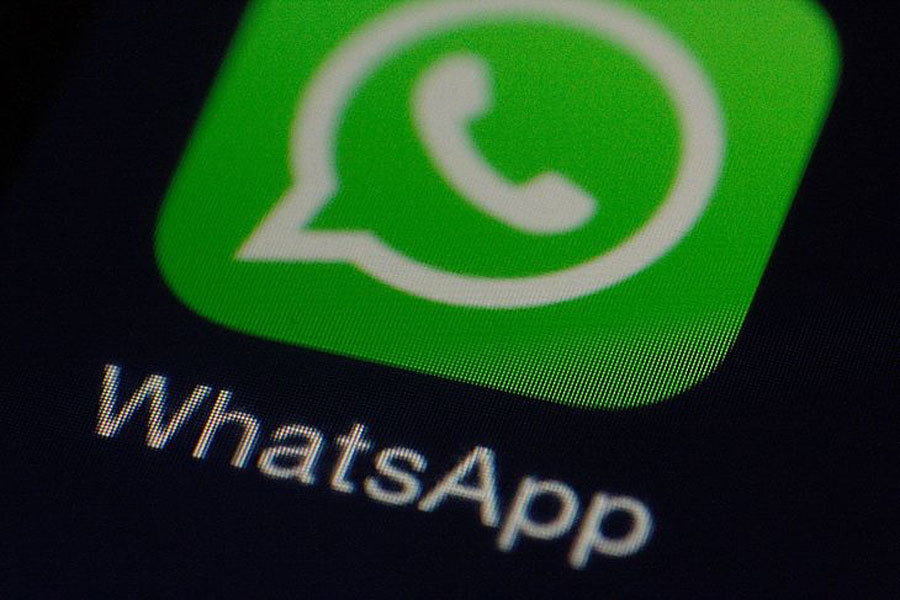 Justiça vê abuso em dispensa por WhatsApp e manda pagar indenização - News Rondônia