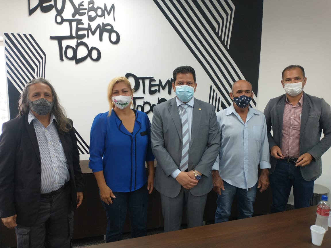 Chacareiros da AAPIHGU Jardim Santana e dos periquitos acorrem a deputado por busca de melhorias - News Rondônia