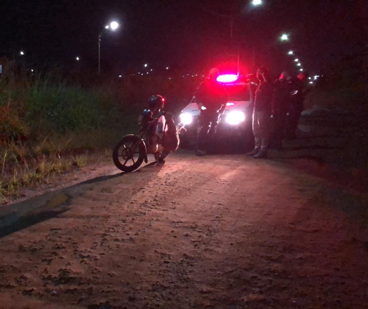CASA CAIU- Trio é detido pela Polícia após roubo de moto - News Rondônia