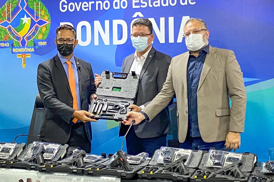 Parceria entre governo e deputado Anderson Pereira garante maior aquisição de armas da história da Polícia Penal de Rondônia - News Rondônia