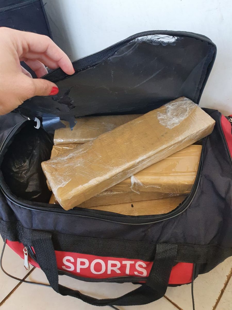 Mala sem alça: PRF encontra 16 kg de drogas em bagagem de passageira de ônibus em Porto Velho/RO - News Rondônia