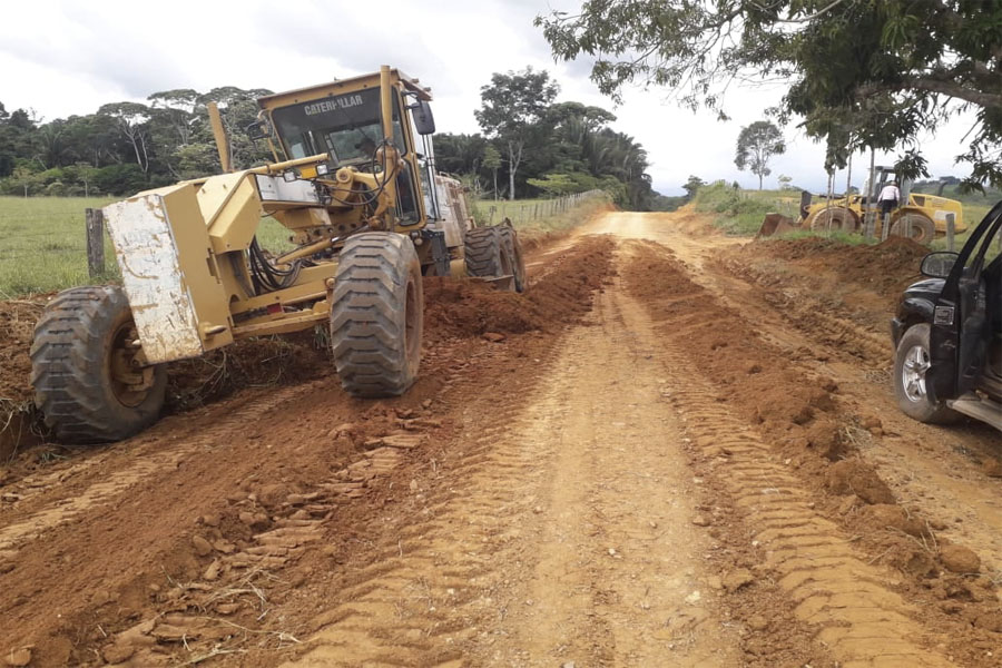 Prefeitura de Jaru intensifica cronograma de recuperação de estradas rurais - News Rondônia