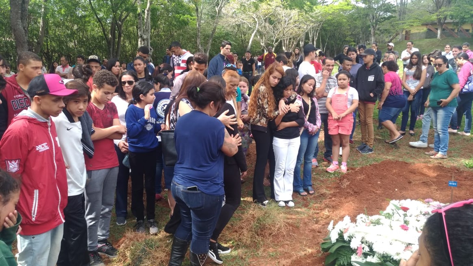 ADOLESCENTE MORTA A FACADAS CONTOU A AMIGOS QUE PAI ESTUPROU A TIA NA FRENTE DELA: 'TINHA QUATRO ANOS E VI TUDO'; CONFIRA O VIDEO - News Rondônia