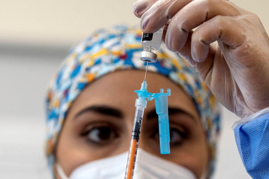 Israel diz que 0,01% dos vacinados com 2 doses testaram positivo para Covid-19 - News Rondônia