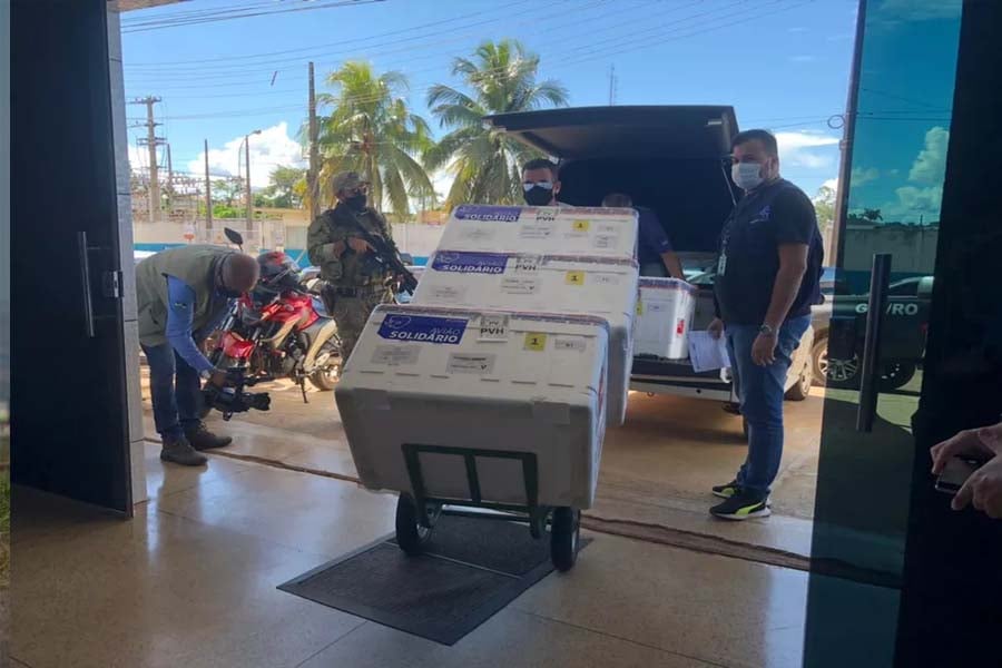 Chegada de 140.580 doses de vacinas contra a covid-19 em Rondônia - News Rondônia
