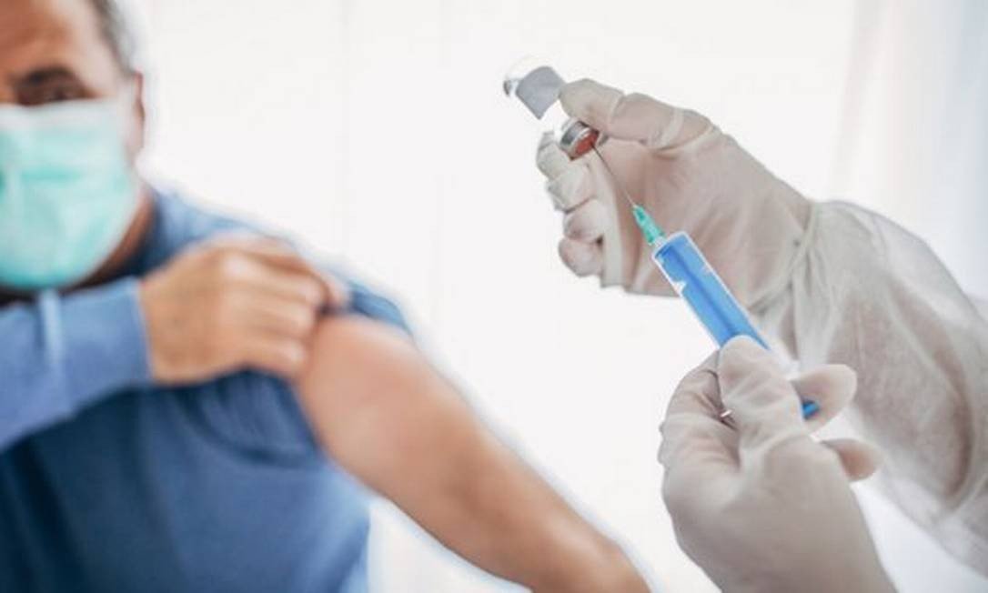 Fiocruz poderá começar a produzir vacina contra Covid-19 a partir de abril, diz Ministério da Saúde - News Rondônia