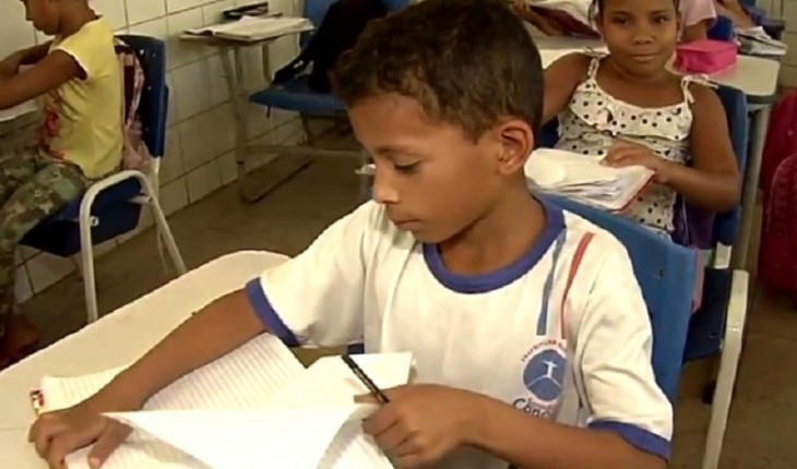 PEDIDO DE MENINO PARA O DIA DAS CRIANÇAS GERA GRANDE COMOÇÃO: UM CADERNO E UM LÁPIS - News Rondônia