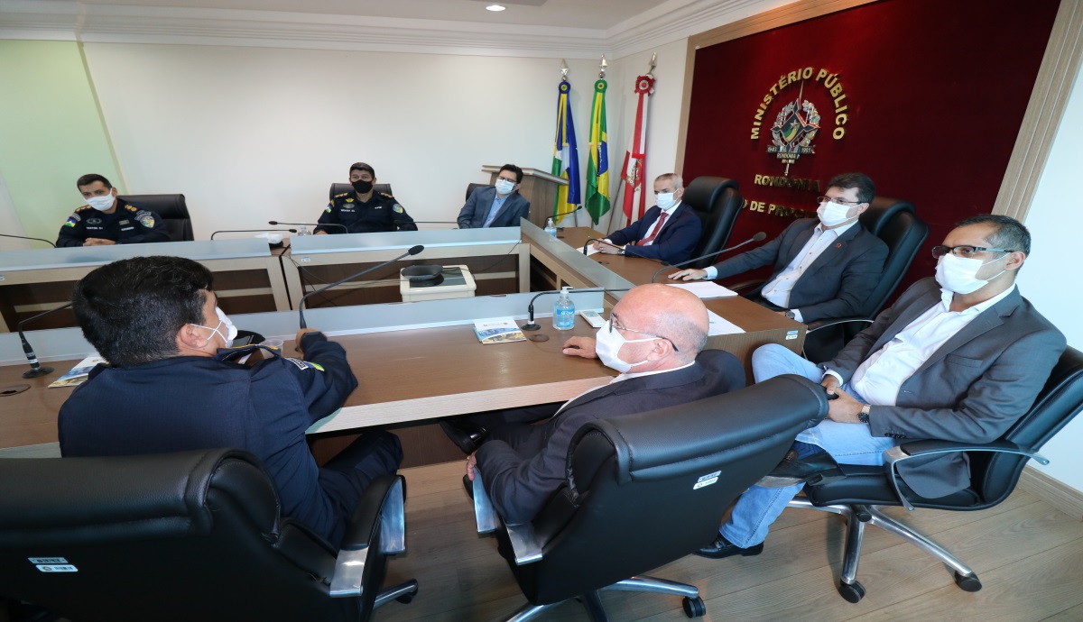 MPRO e MPC discutem valorização de policiais militares com Comando da PM - News Rondônia