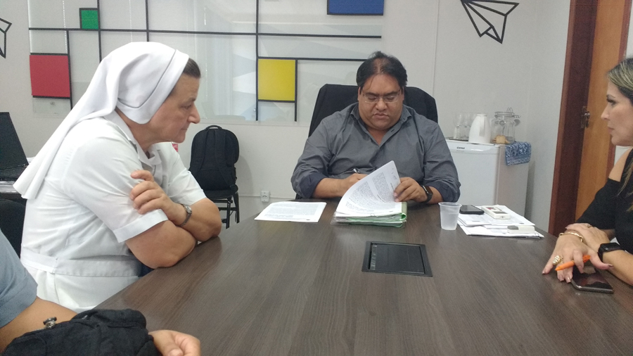 SEMED FIRMA CONVÊNIO COM ESCOLAS MARCELINAS PARA REPASSE DE RECURSOS À MERENDA ESCOLAR - News Rondônia