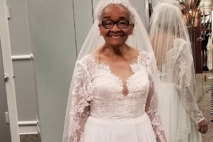 Idosa de 94 proibida de comprar vestido de noiva por ser preta realiza sonho - News Rondônia