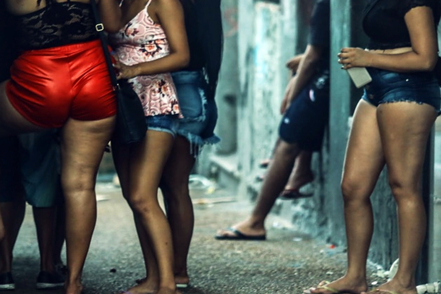 ROUBARAM O CABARÉ: Quinteto invade prostíbulo faz arrastão - News Rondônia
