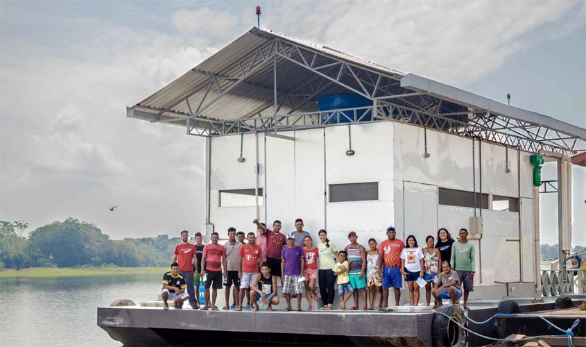 ESTRUTURA FLUTUANTE PARA MANEJO DE JACARÉS CHEGA ATÉ COMUNIDADE RIBEIRINHA NA AMAZÔNIA - News Rondônia
