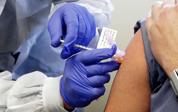 Voluntários começam a receber nesta terça 1ª dose da vacina contra Covid-19 do laboratório chinês - News Rondônia